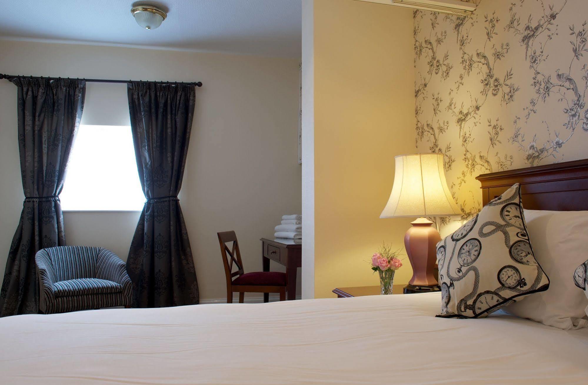 The Rose And Crown Hotel Wisbech Esterno foto
